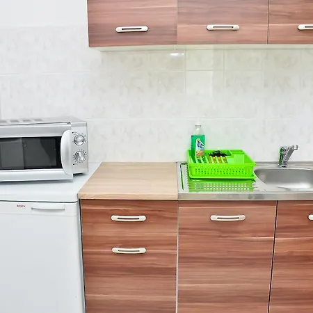 Apartment Csaladi Elmeny Apartman Es Vendeghaz *